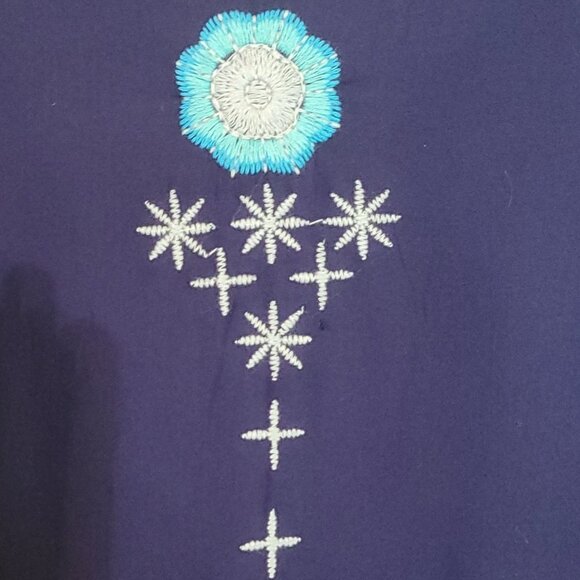 Solitaire Navy Blue Long Sleeve Embroidered Tunic Top XL Rayon Button Roll-Up Sl - Picture 11 of 16